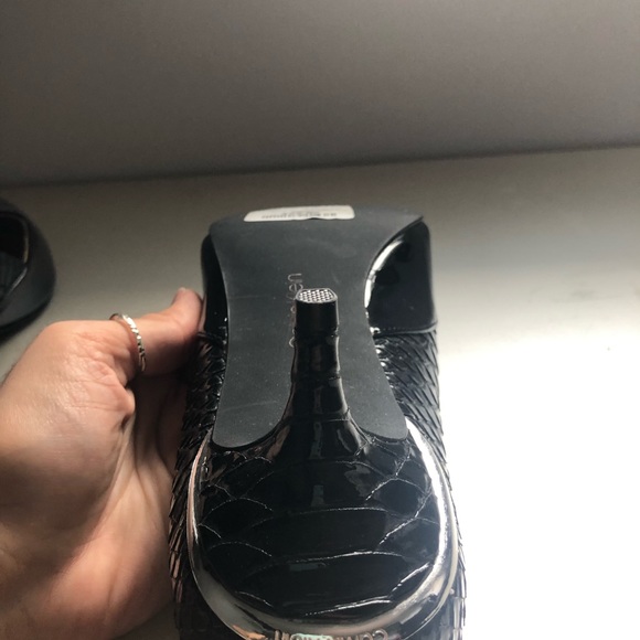 New Calvin Klein Heels | Size 9 - Picture 7 of 7